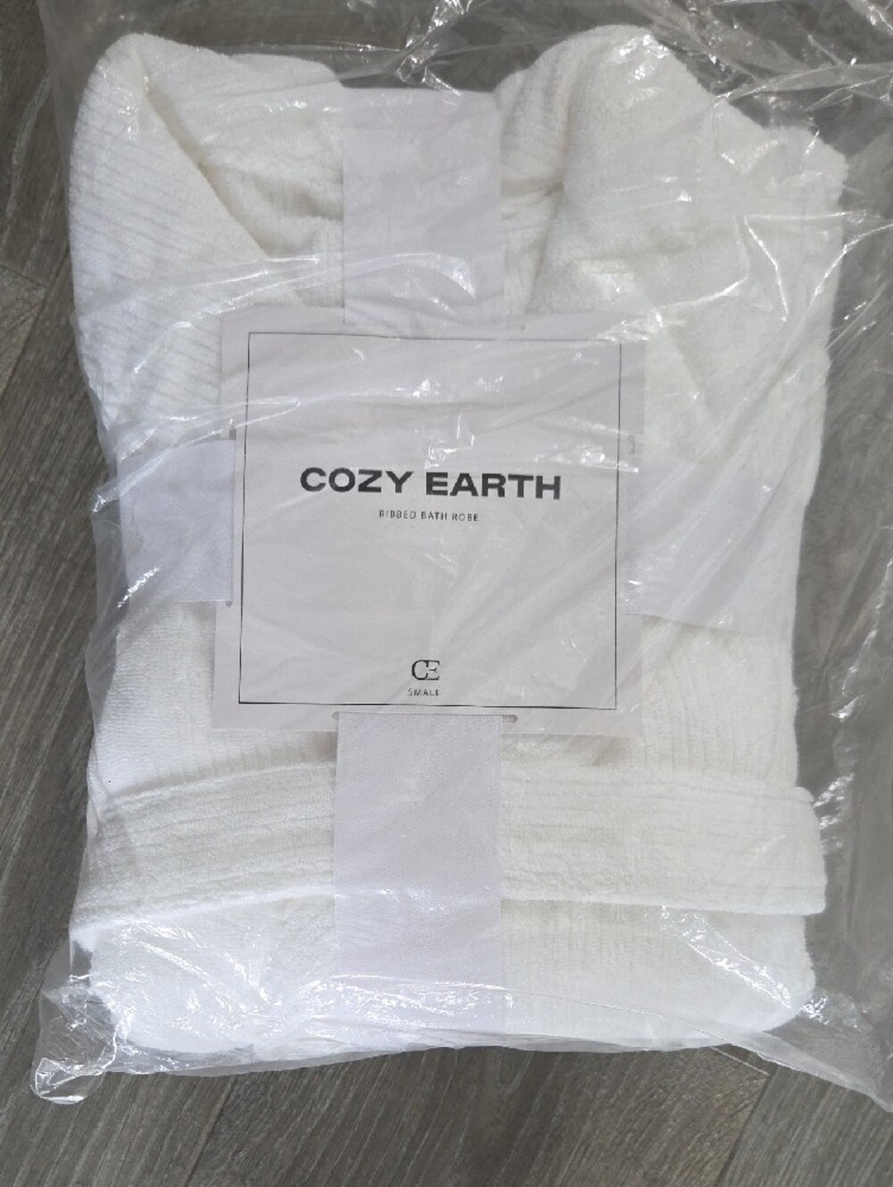 Cozy Earth | Ribbed Bath Robe - Picture 5 of 5